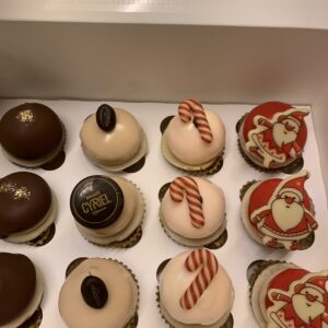 Petitfours (per 12)